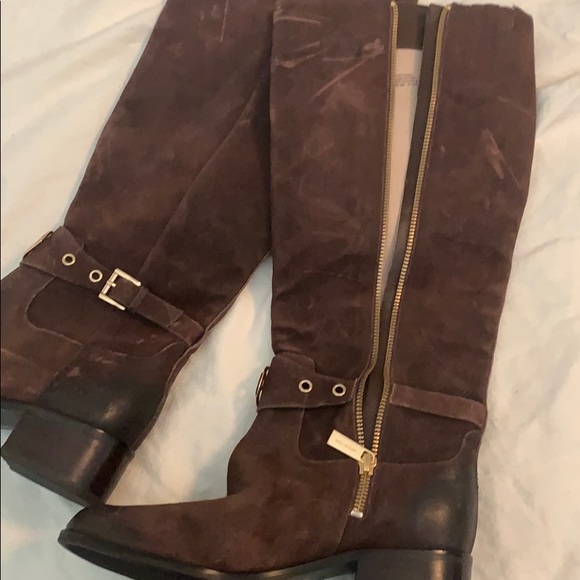 Boots - Picture 5 of 7